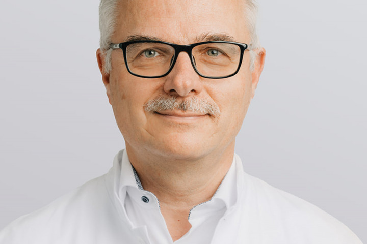 Mitarbeitende 1080x1388px5